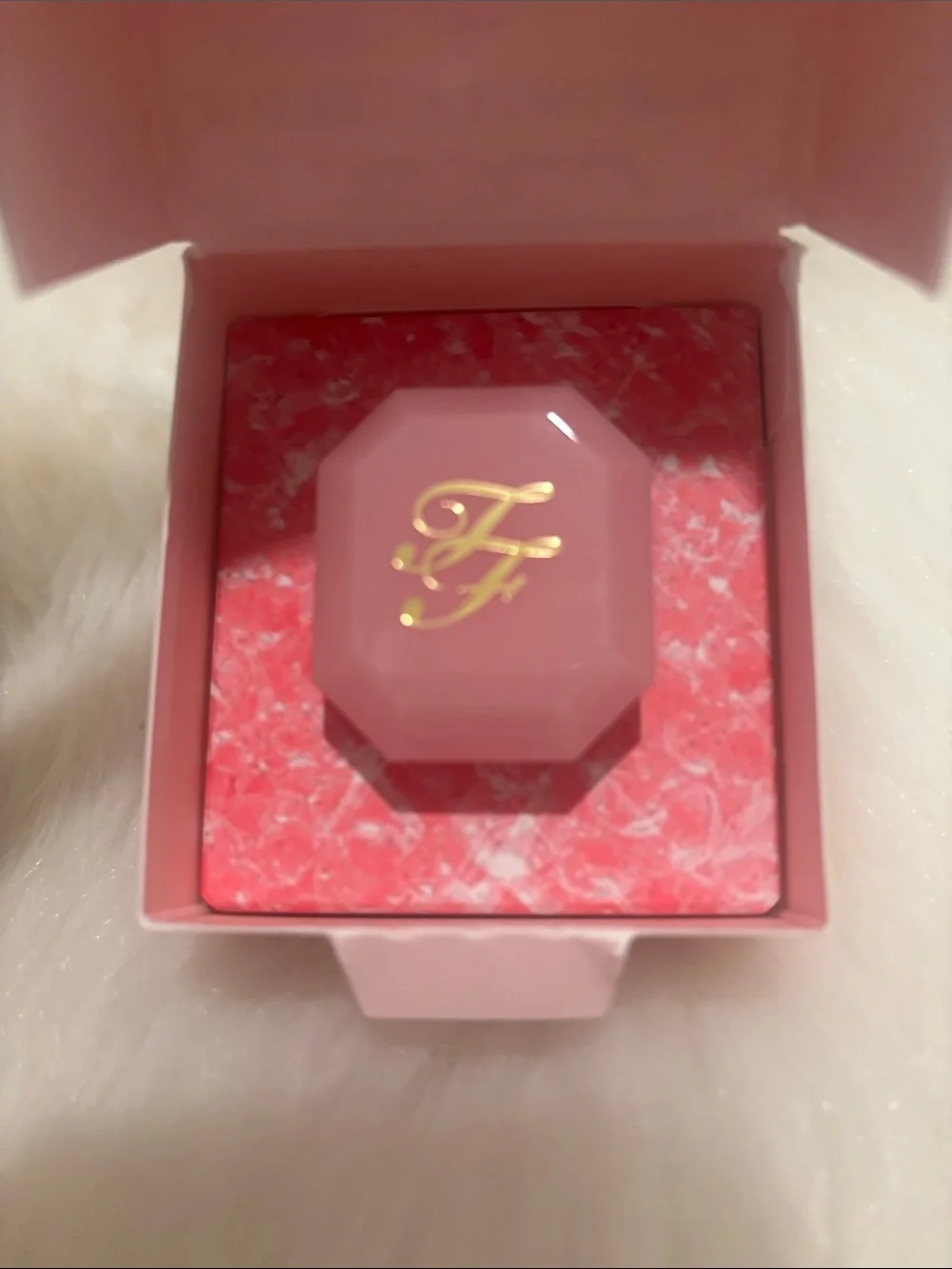 Too Faced Pink Bauble Gloss Ring Packaging - Pink & Gold